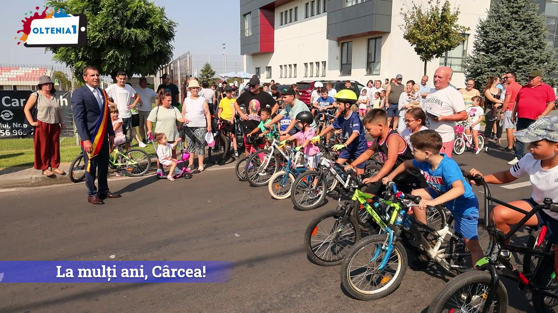 La mulți ani, Cârcea!
