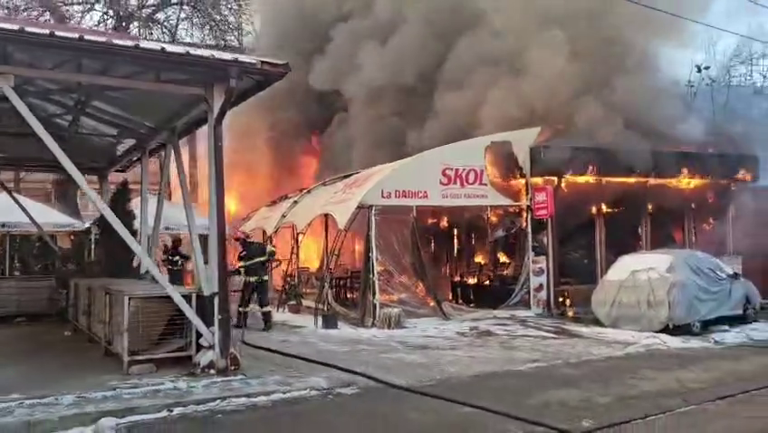Incendiu la un spațiu comercial din cartierul Rovine. Intervin șase autospeciale