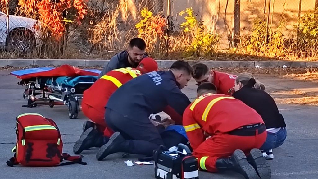 Gest de omenie la Craiova! Un jandarm aflat în timpul liber a sărit în ajutorul unui bărbat lovit de o mașină